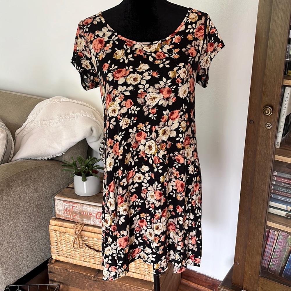 Floral t-shirt dress